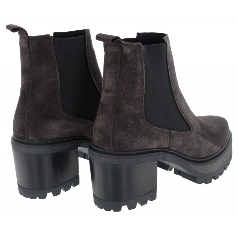 Alpeteam boots outlet uk